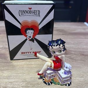 NIB Official Betty Boop Pudgy Dog Double Dice Figurine Trinket Box Connoisseur